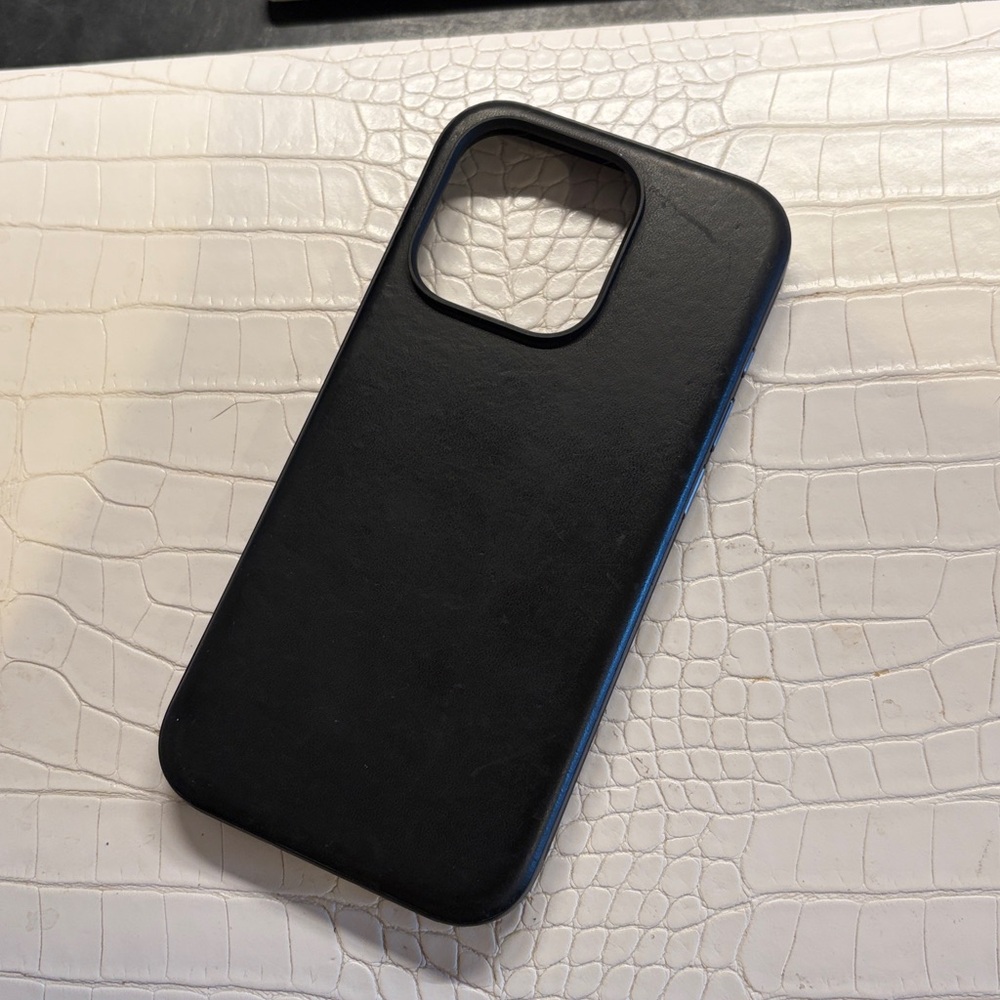 Nomad Black Leather Phone Case